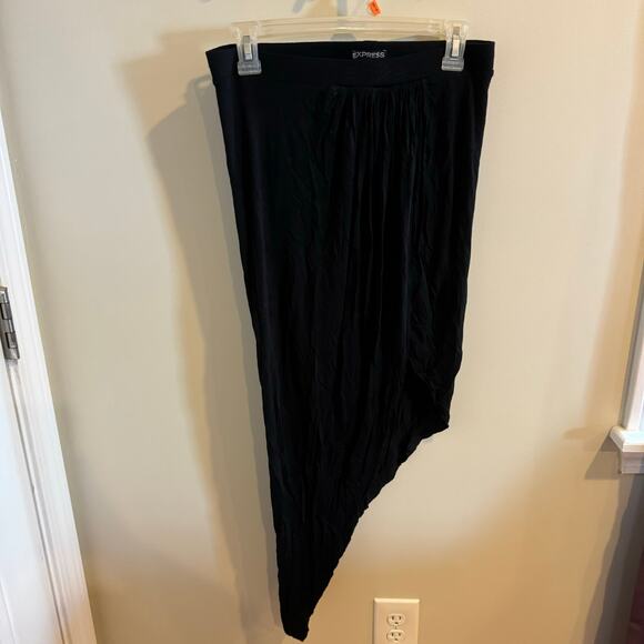 Express Black Asymmetrical Midi Black Skirt Size Small - Picture 1 of 4